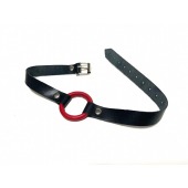 Красный кляп-кольцо на черных кожаных ремешках - БДСМ Арсенал - купить с доставкой в Бердске