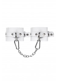 Белые мягкие кожаные наручники с люверсами - Pecado - купить с доставкой в Бердске