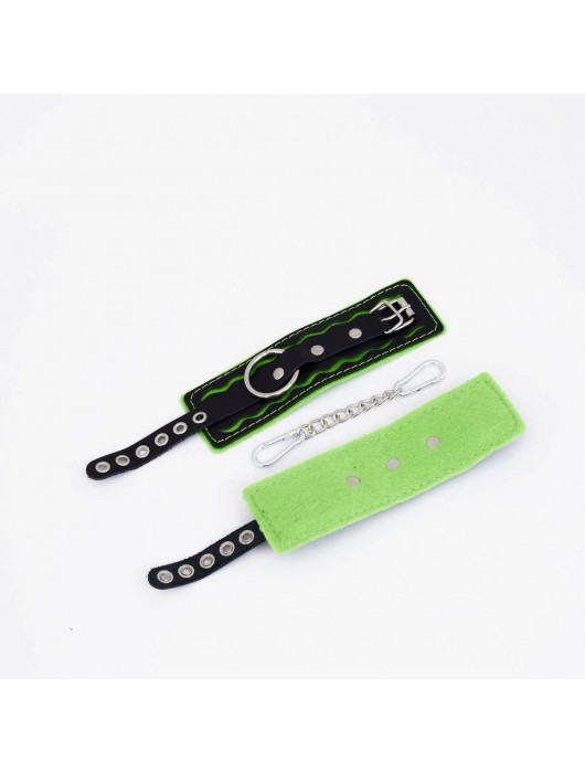 Черно-зеленые кожаные наручники с зеленой строчкой - Crazy Handmade - купить с доставкой в Бердске