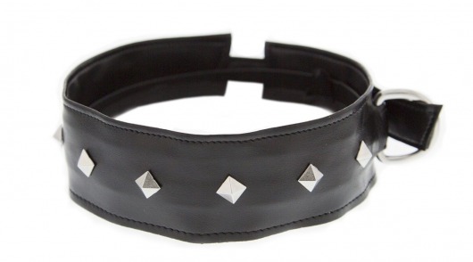 Полиуретановый ошейник с пуклями Collar with Studs - Blush Novelties - купить с доставкой в Бердске